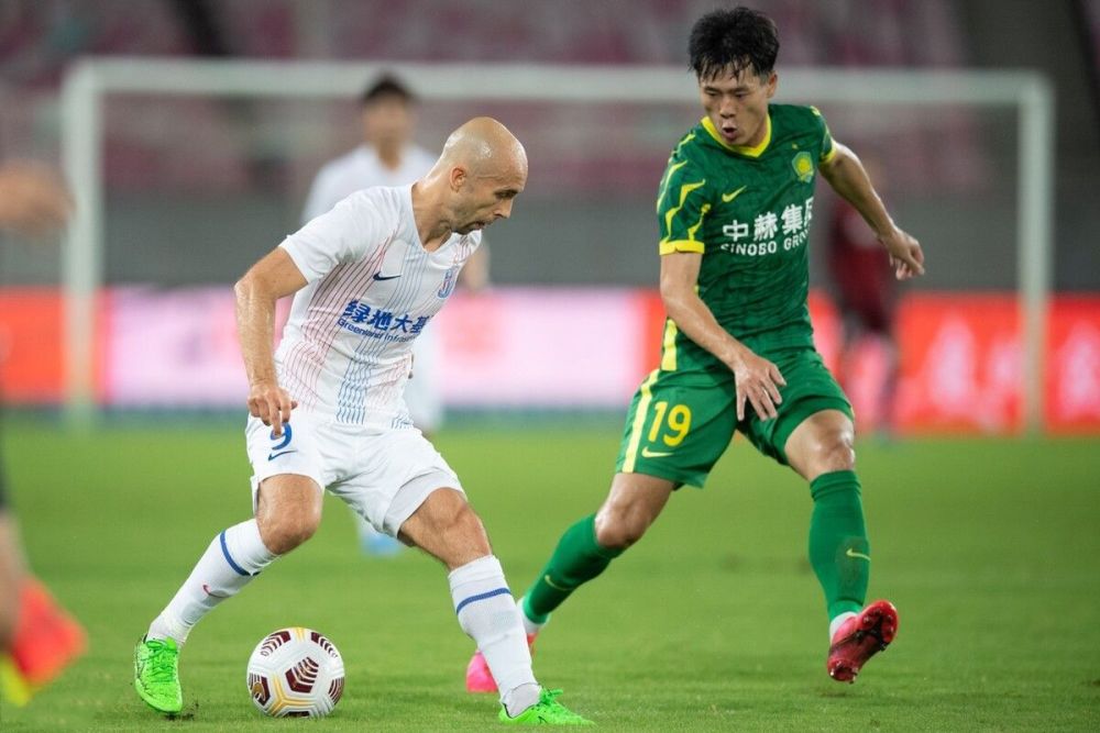 九游登录入口-包含布鲁克林篮网发布备战花絮，最后时刻战术微调，中超任务艰巨，更衣室氛围转暖的词条